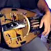 Vielle à roue, instrument présent dans le répertoire des musiques traditionnelles